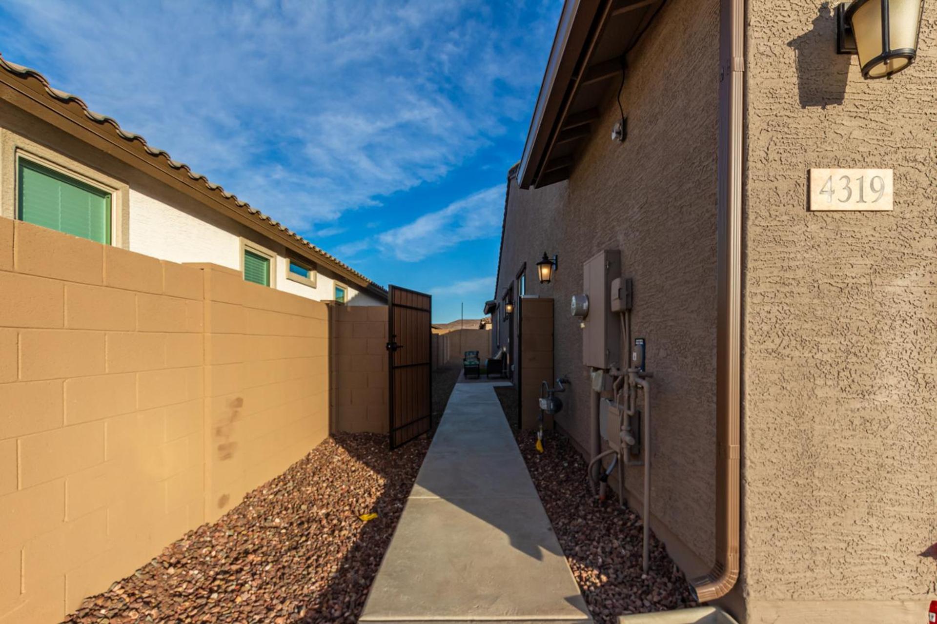 At Your Service - Modern Amenities, Urban Location, Sophisticated Style Phoenix Exterior foto